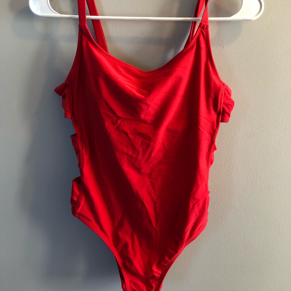 red one piece